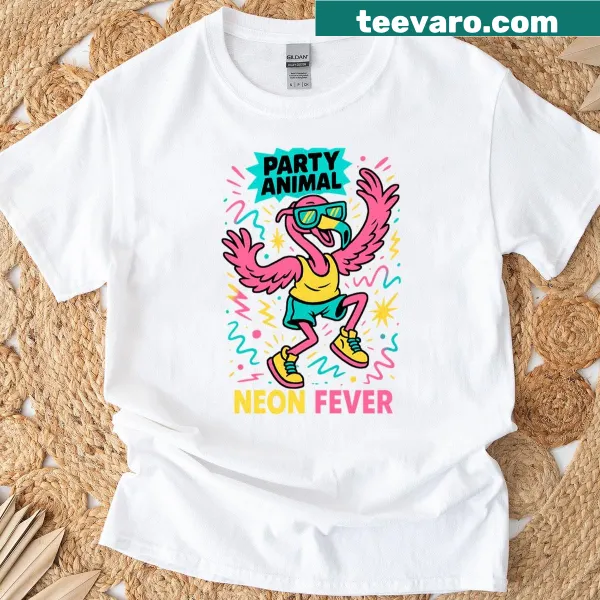 Funny cat design stating approval on an oversized t-shirt