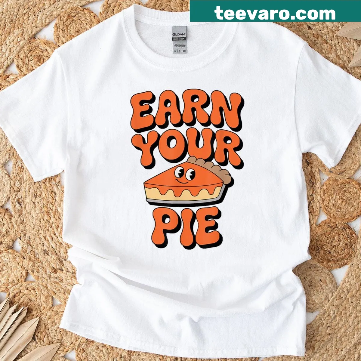 Kawaii turkey design with 'Earn Your Pie' text for Thanksgiving — on a men's t-shirt
