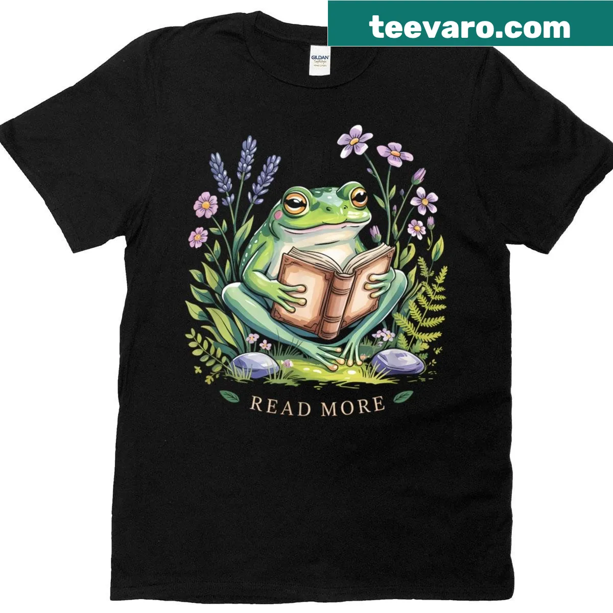 Cute bookish frog design for reading club teachers — on a men's t-shirt