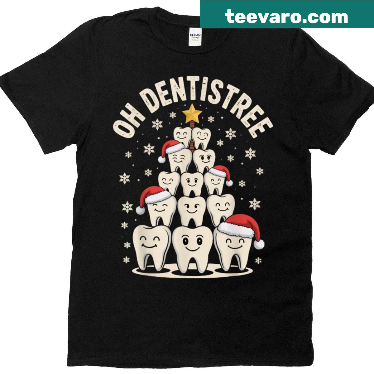Funny tooth illustration with Christmas theme on T-shirt — on a men's t-shirt