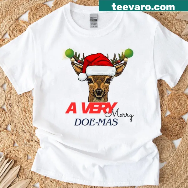 Illustration of a reindeer for Christmas on a T-shirt