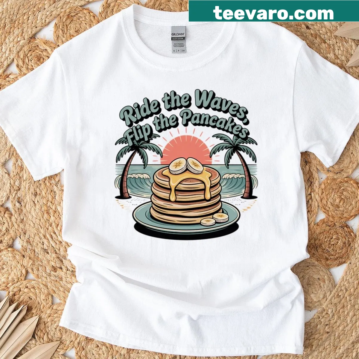 Retro t-shirt with banana pancakes and waves illustration — on a men's t-shirt