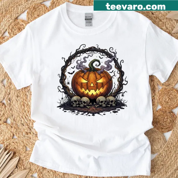 Oversized Halloween T-shirt with creepy pumpkin patch graphic