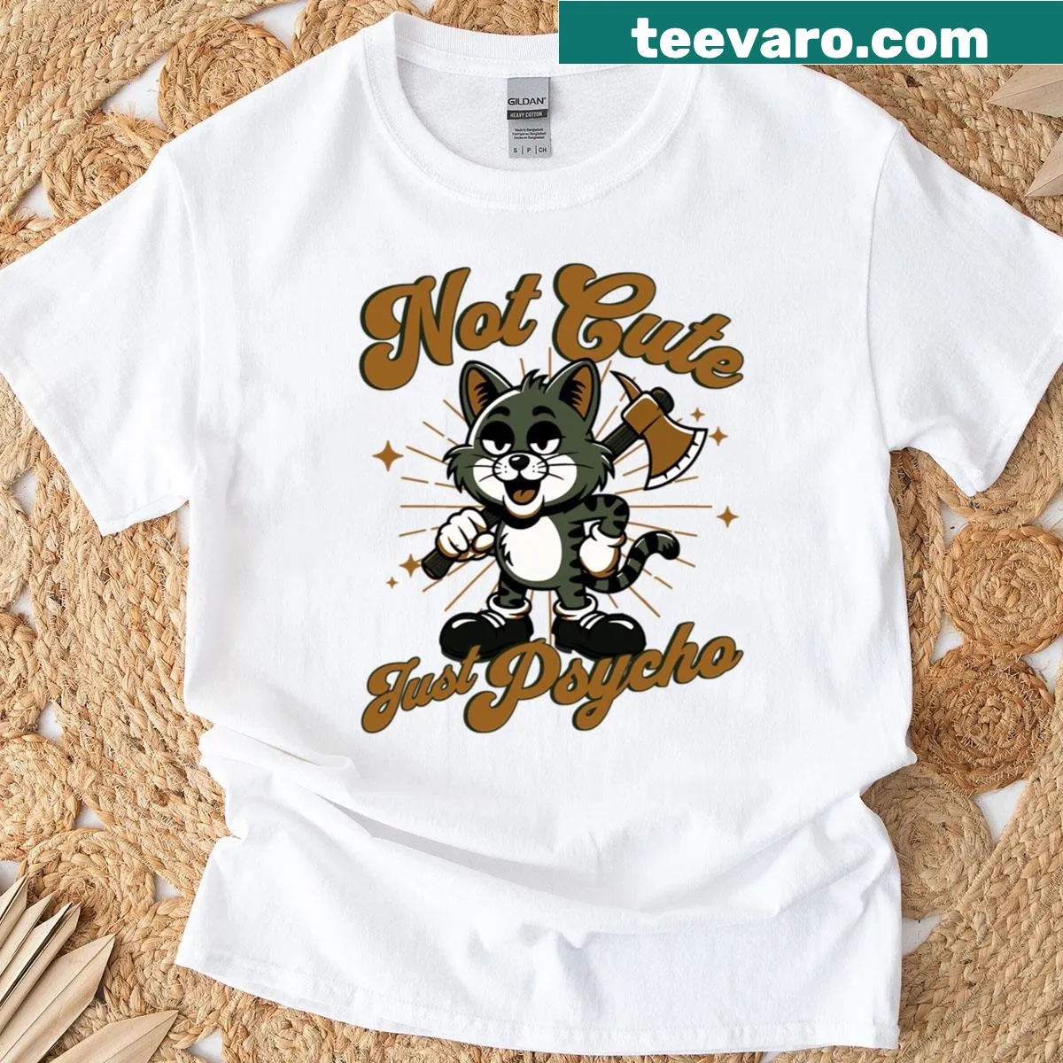 Funny oversized T-shirt with retro design for cat lovers — on a men's t-shirt