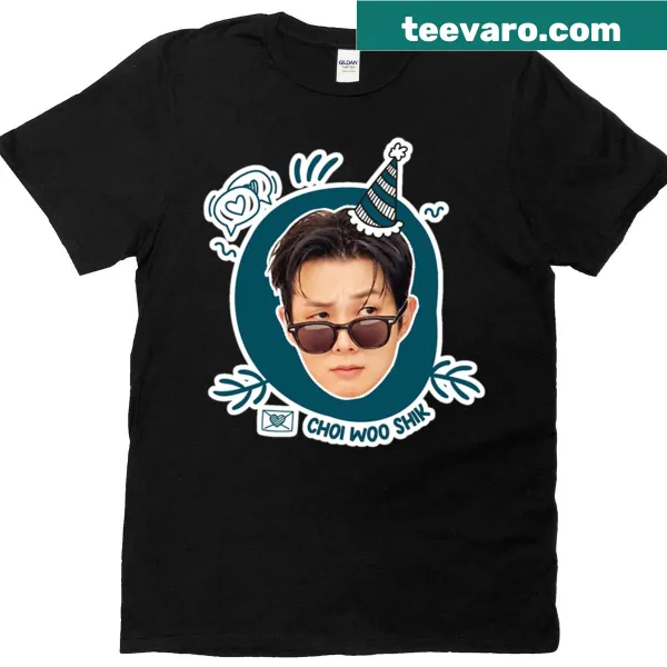 Shirt featuring Choi Woo-shik with the text 'Would You Marry Me' for fans.