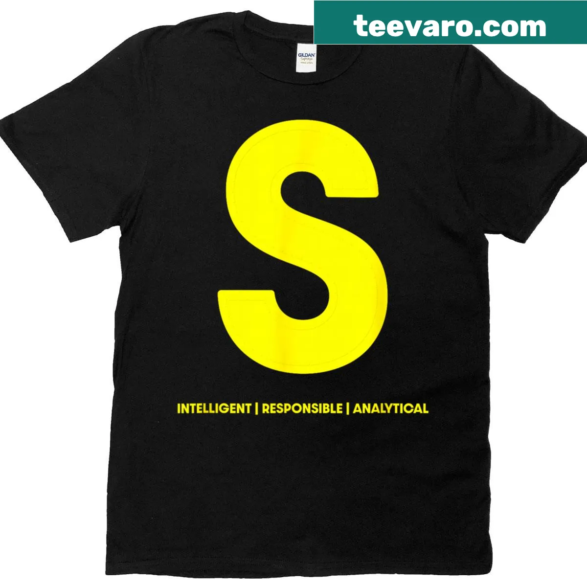T-shirt featuring the letter 'S' from Simon the Chipmunk for Halloween — on a men's t-shirt