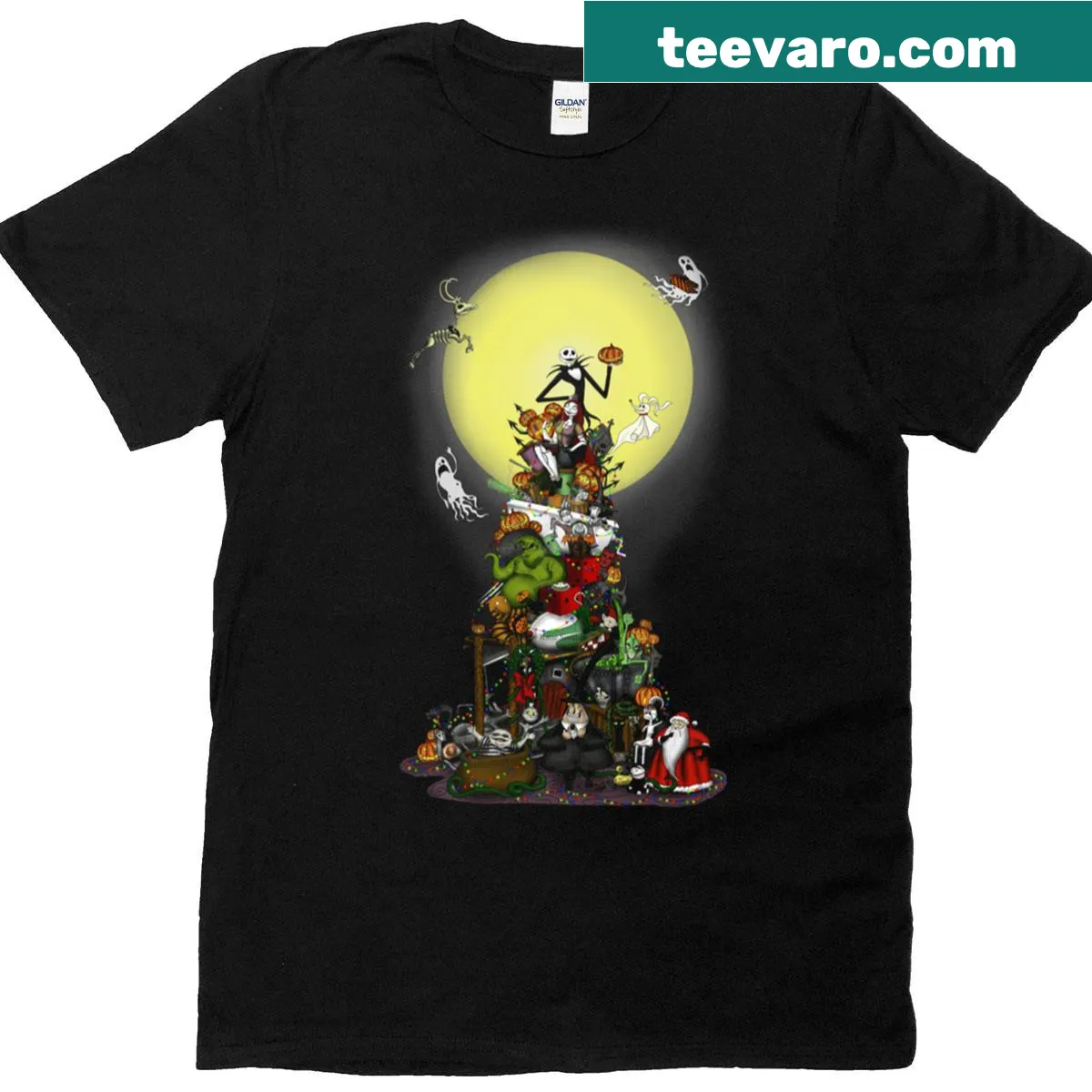 Illustration of multiple Christmas trees on a T-shirt — on a men's t-shirt