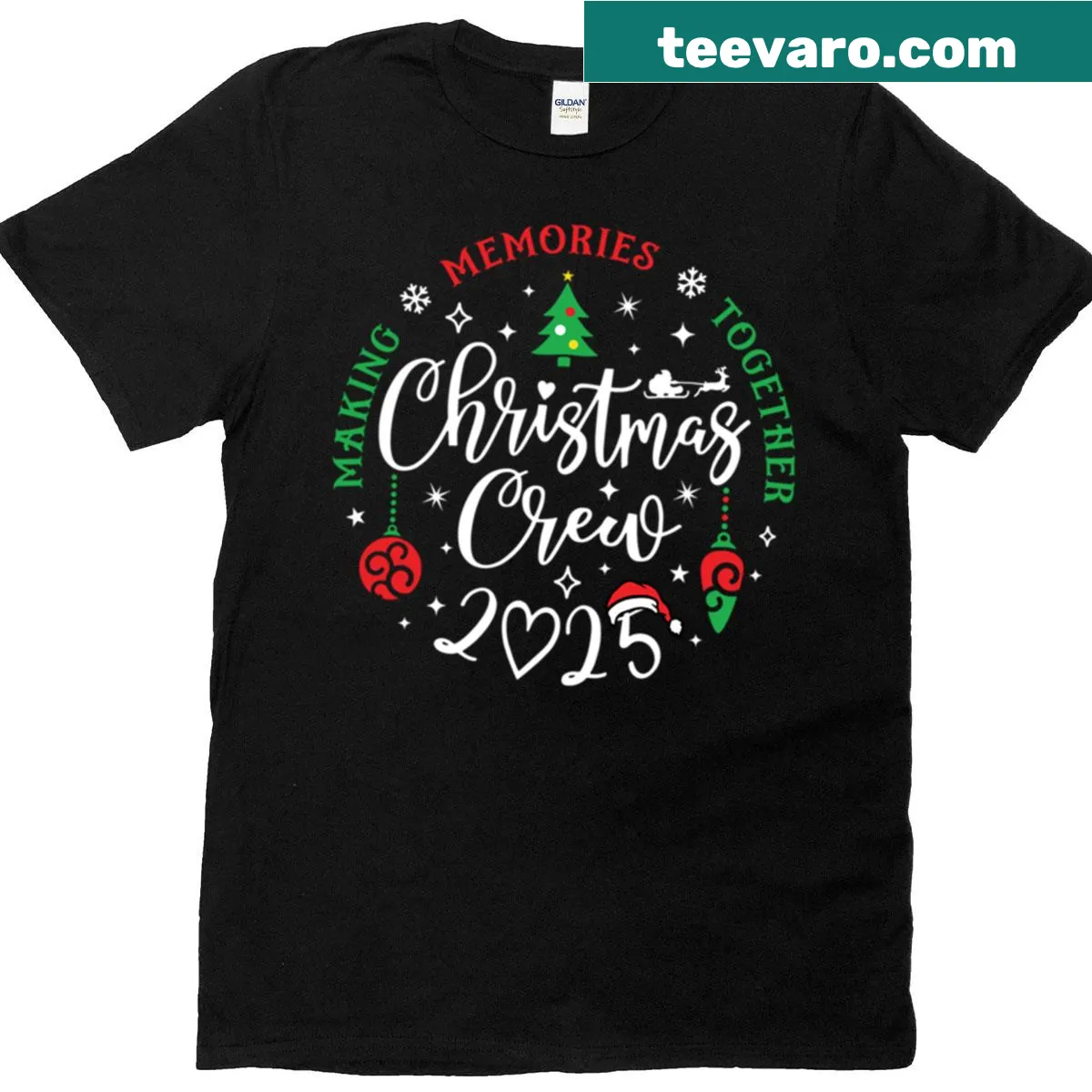 T-shirt with 'Family Christmas 2025' text for festive gatherings — on a men's t-shirt
