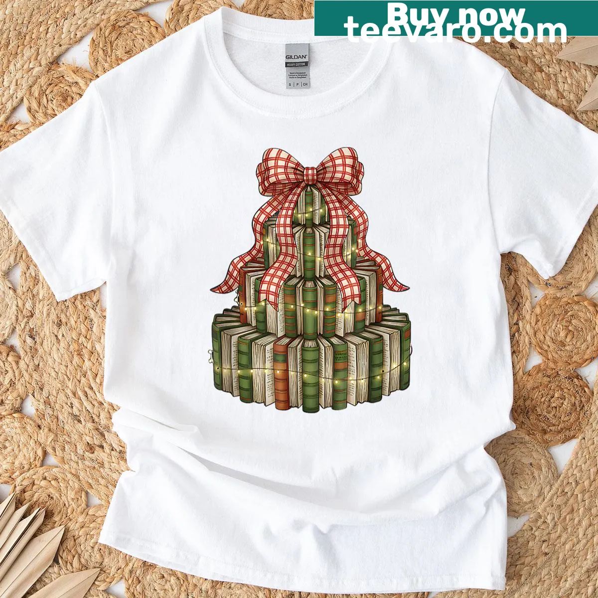 Christmas tree made of books illustrated on T-shirt — on a men's t-shirt