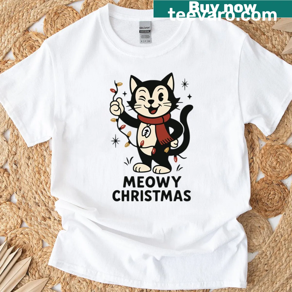Cute retro Meowy Christmas winking cat T-shirt for cat lovers — on a men's t-shirt