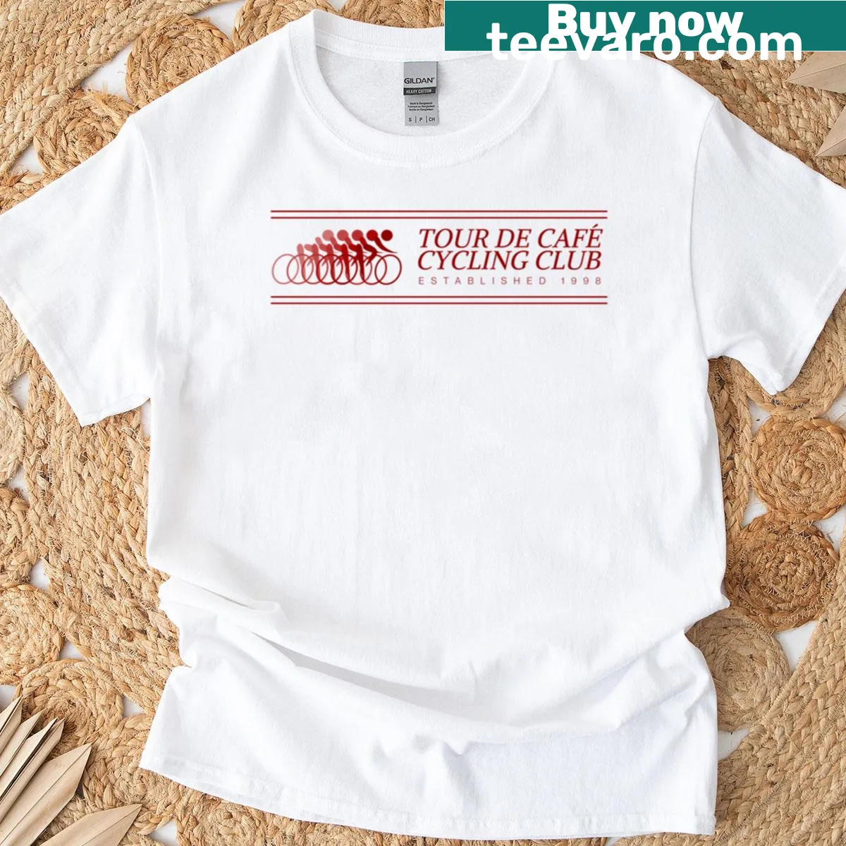 Cartoon cyclists with coffee cups on a T-shirt — on a men's t-shirt