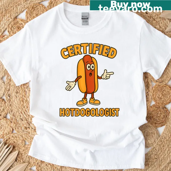 Funny hotdog lover T-shirt with hotdog graphic