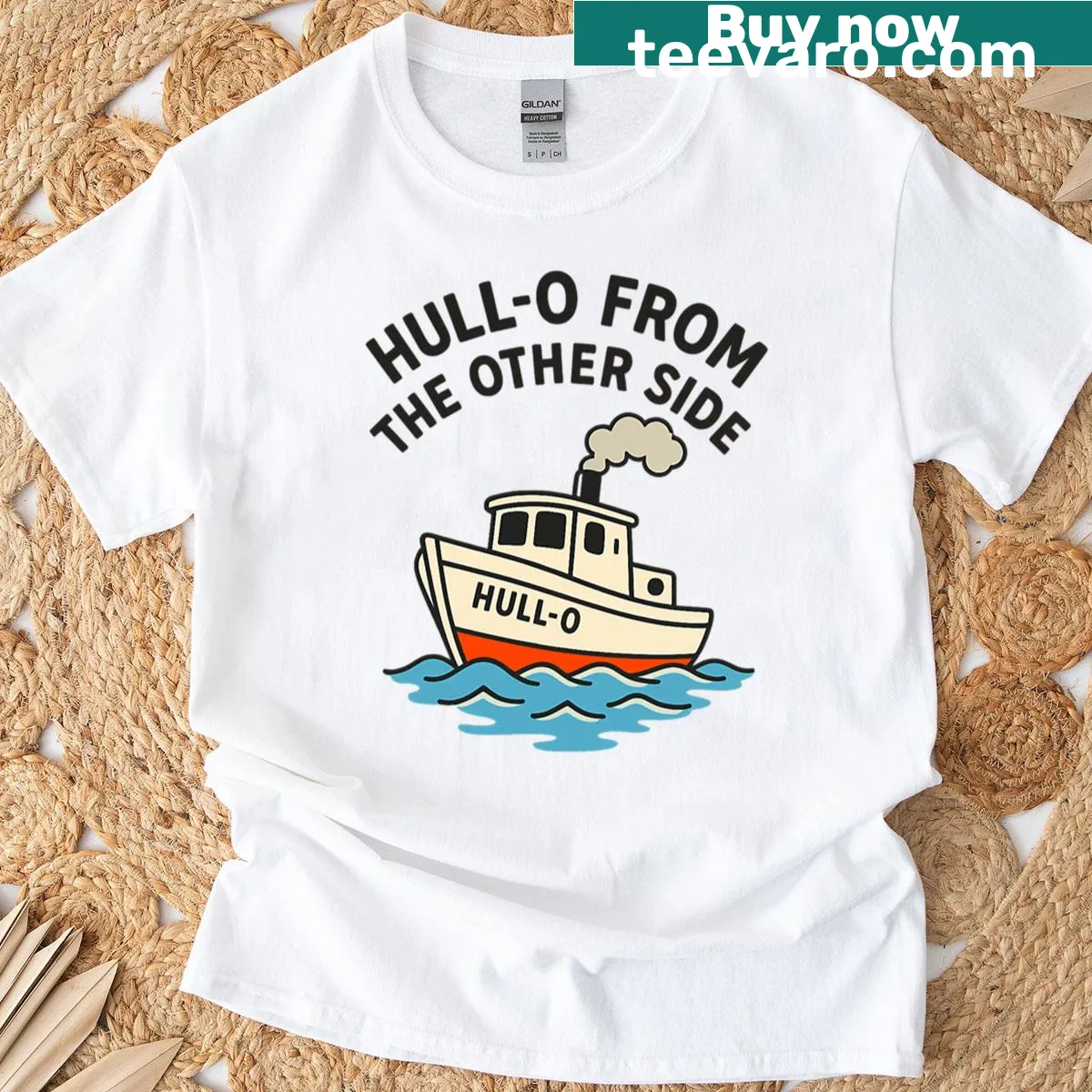 Graphic T-shirt with a playful greeting featuring 'Hull O' — on a men's t-shirt