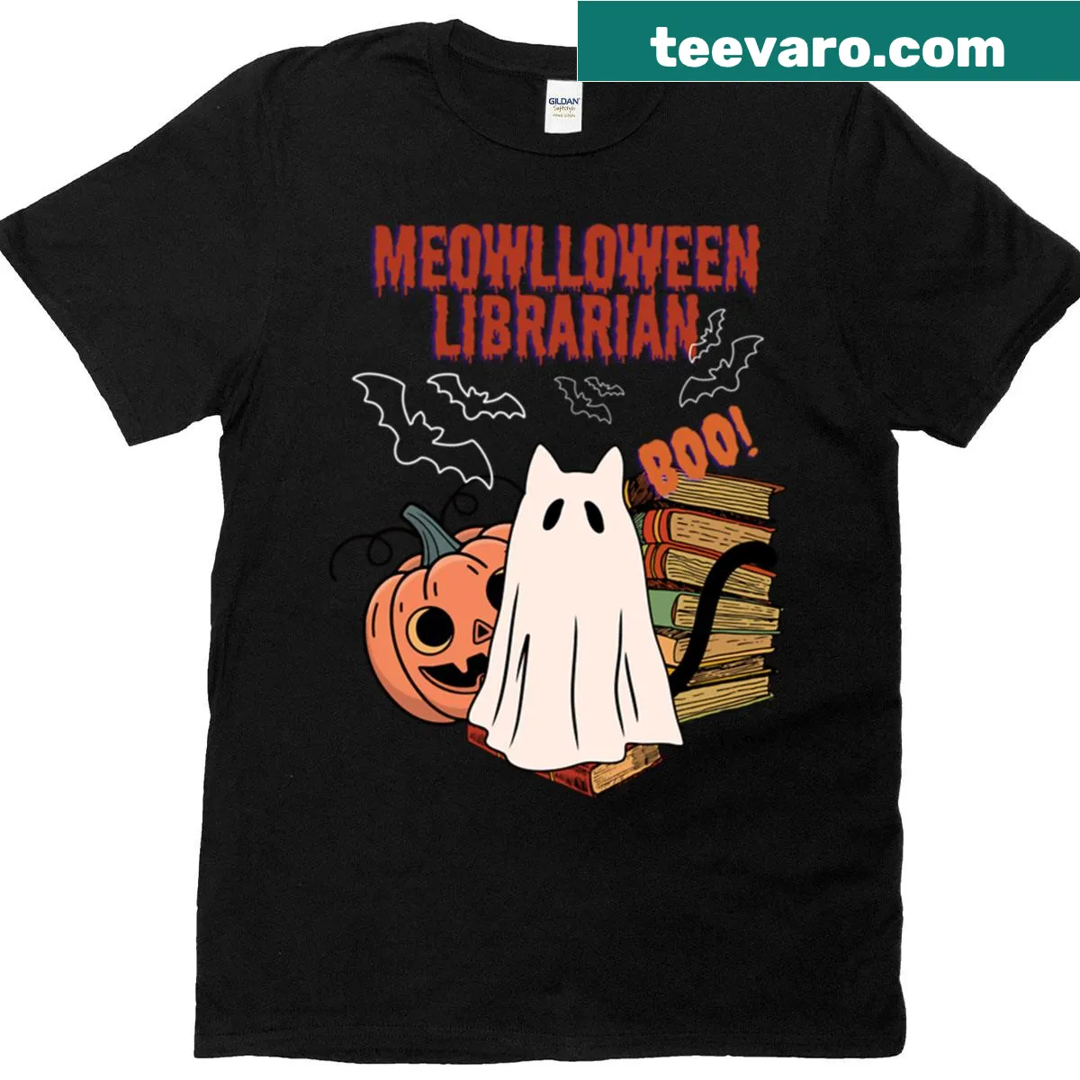 Oversized T-shirt with a librarian cat for Halloween — on a men's t-shirt