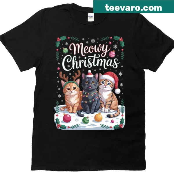 Cute Santa cat illustration on a fitted scoop T-shirt