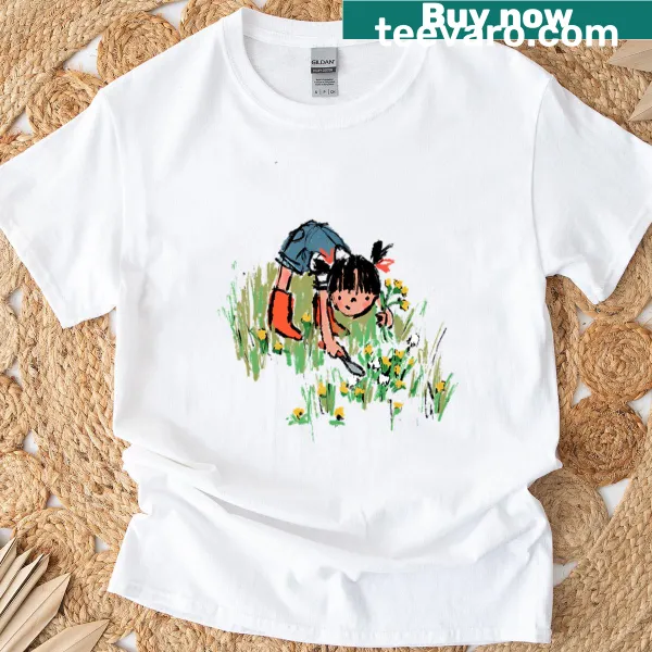 Illustrated t-shirt featuring a bouquet of dandelions