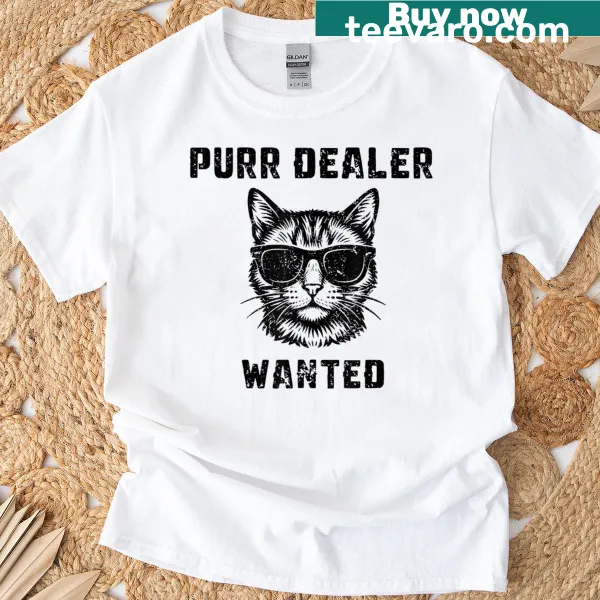 Vintage t-shirt featuring a cat in sunglasses and the text 'Purr Dealer'