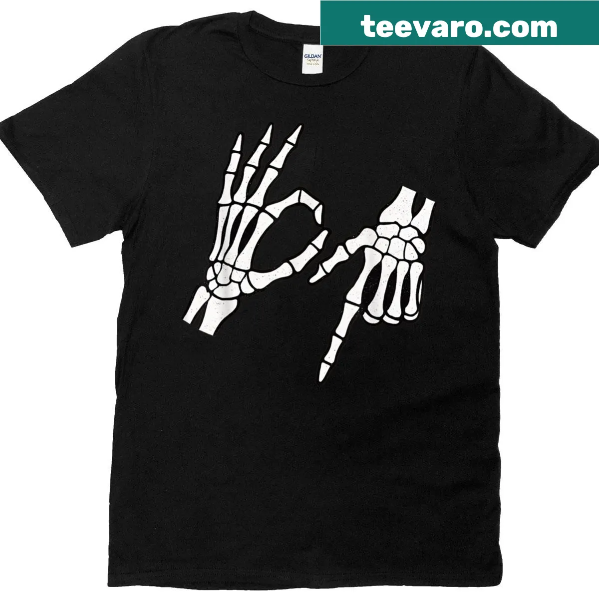 Skeleton hands holding numbers 6 and 7 in cartoon style for kids — on a men's t-shirt