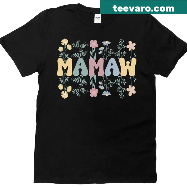 Text T-shirt with Groovy Mamaw design for grandmas