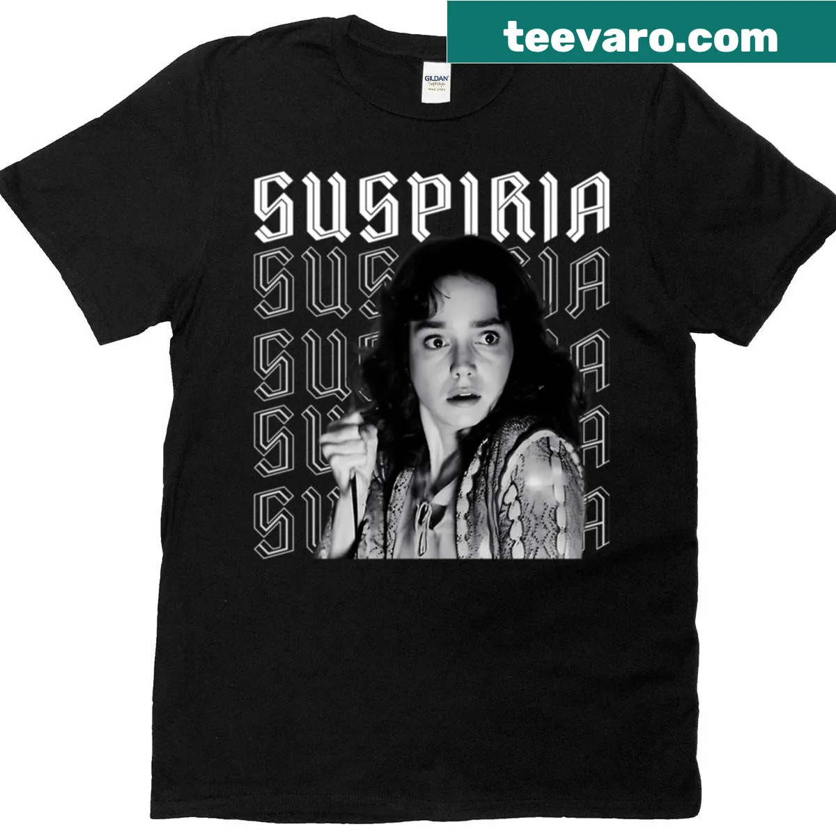 Vintage-style horror movie T-shirt with retro design from the 70s — on a men's t-shirt