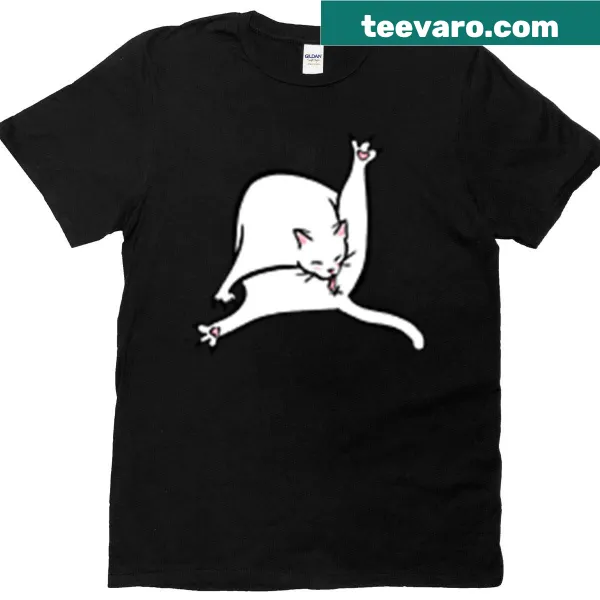 Cute t-shirt featuring a cat illustration with heart toe beans