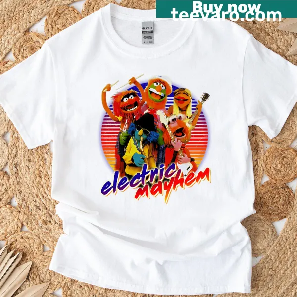 Vintage puppet-themed T-shirt featuring cartoon characters and a theater background