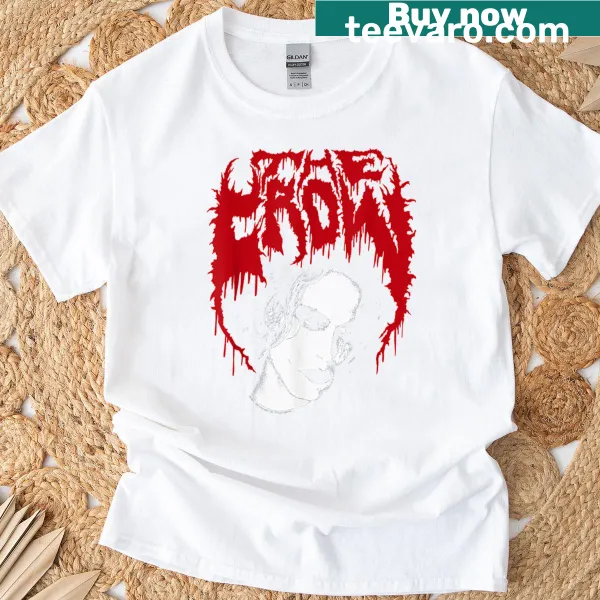 Funny vintage horror movie-themed t-shirt.