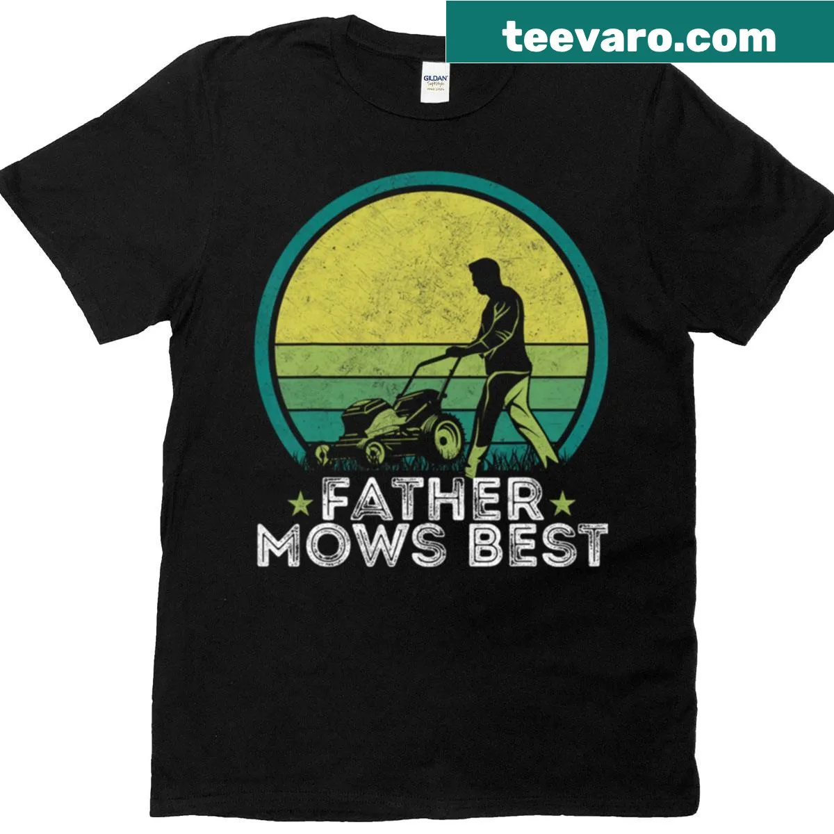 Retro T-shirt with the phrase 'Father Mows Best' — on a men's t-shirt