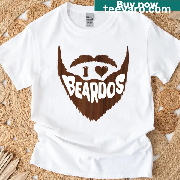 Humorous t-shirt featuring 'I Beardos' text design