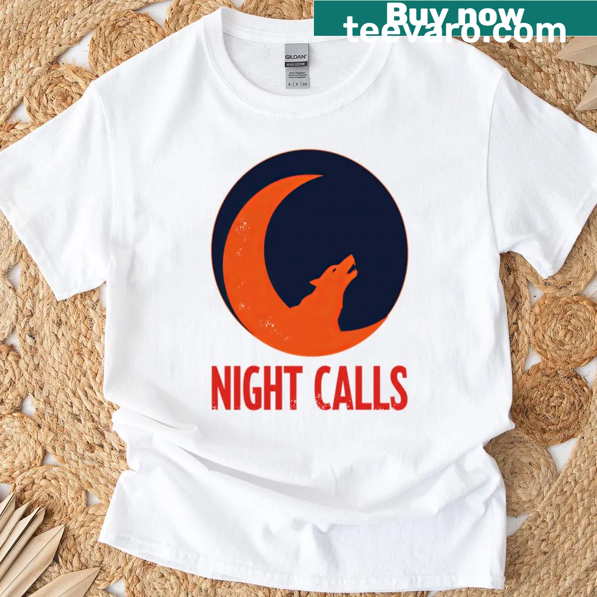 Illustration of a howling wolf under a crescent moon on a t-shirt — on a men's t-shirt