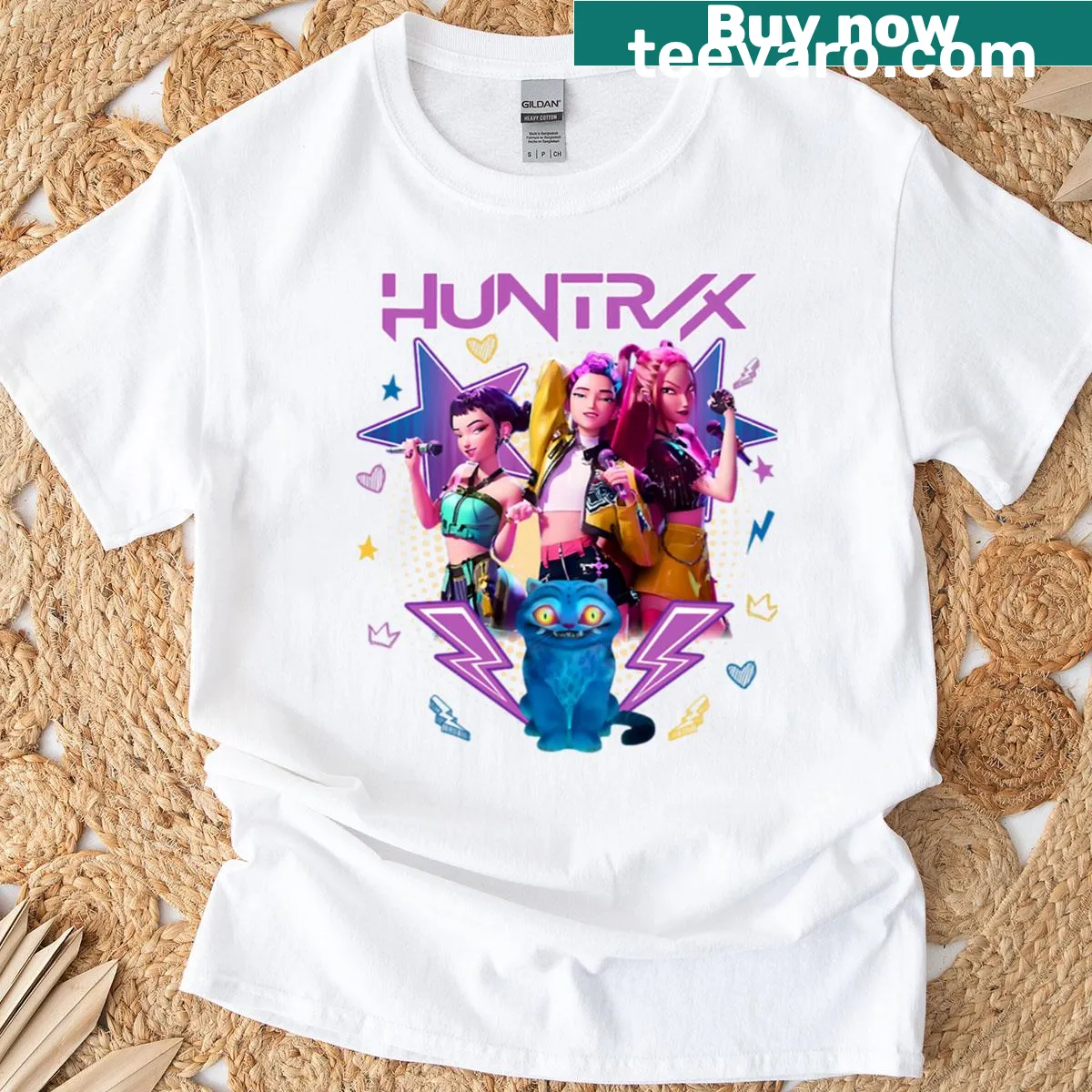 Charming illustration of Kpop Saja Girls on a T-shirt — on a men's t-shirt