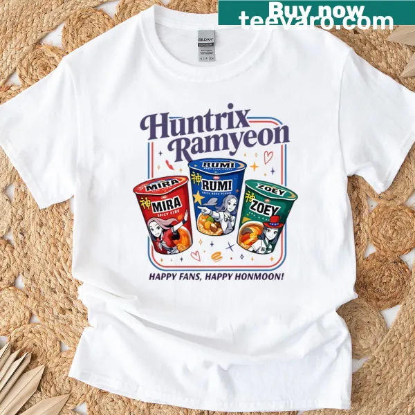 Cartoon-style Huntrix Ramyeon T-shirt