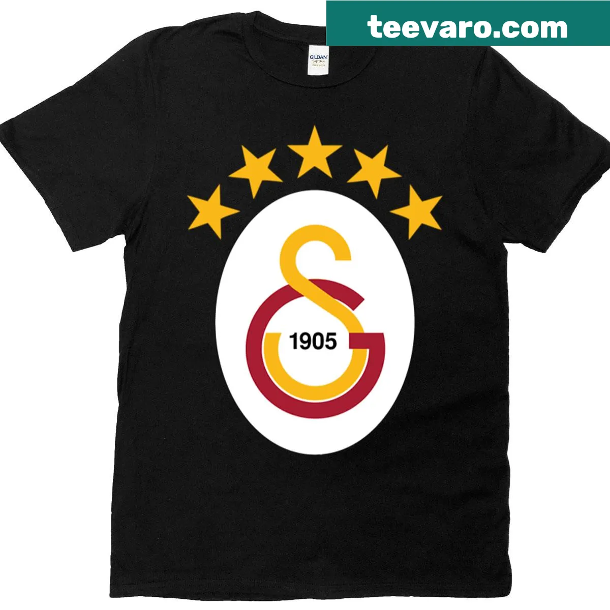 Bold Cheers Galatasaray text on a t-shirt — on a men's t-shirt