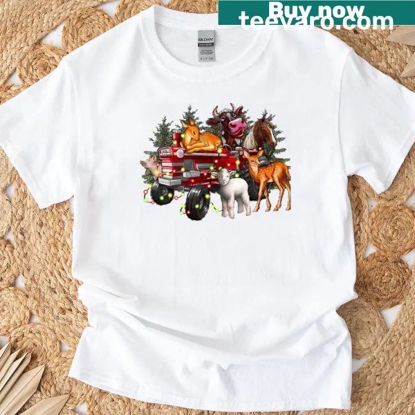 Farm animals celebrating Christmas in a tractor scene T-shirt