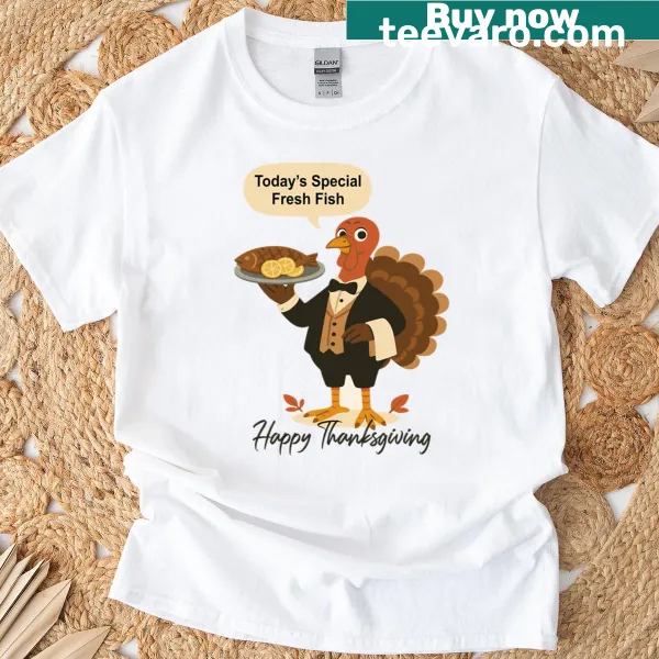 Funny cartoon turkey waiter T-shirt for Thanksgiving