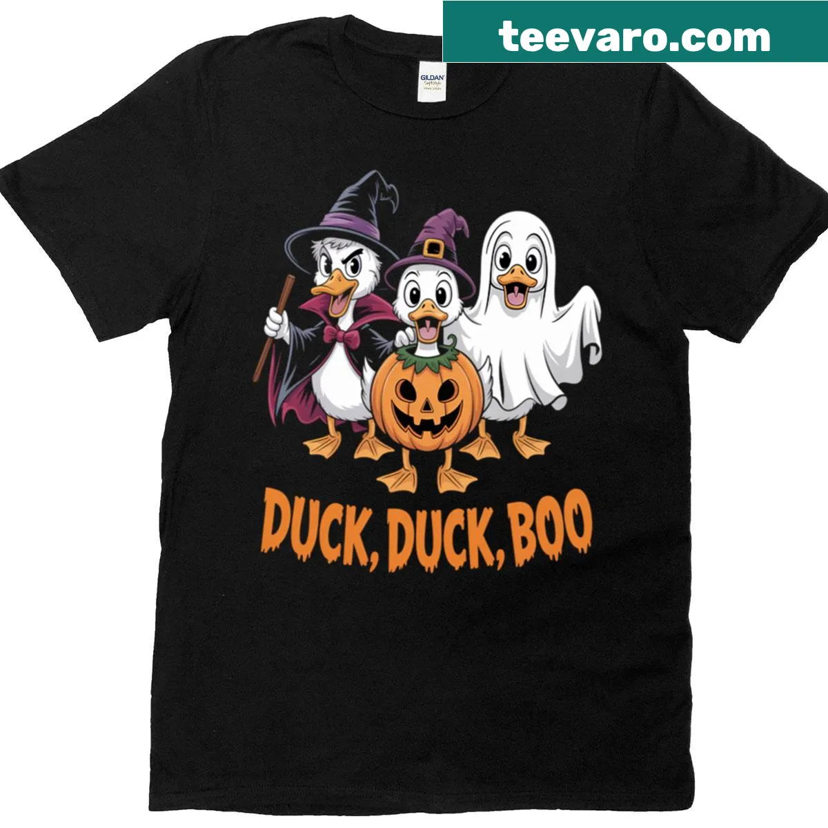 Cute Halloween t-shirt with a pumpkin and cartoon ducks — on a men's t-shirt