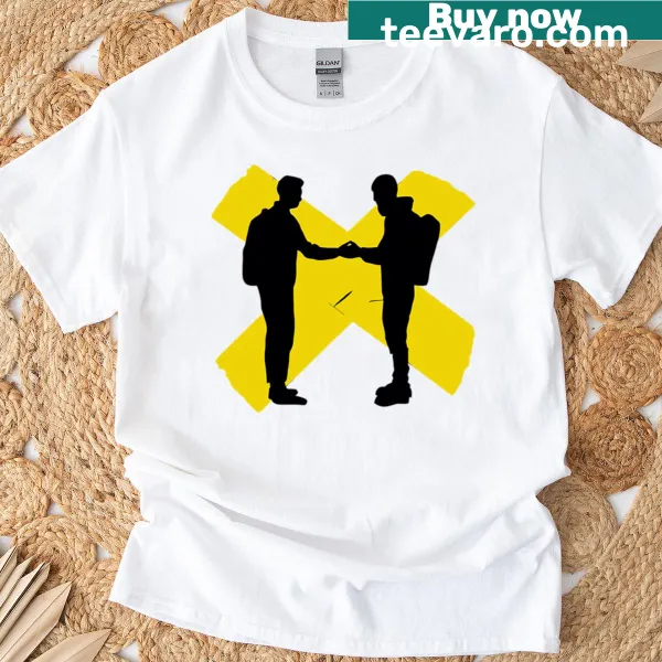 Minimalist bandage design T-shirt in yellow
