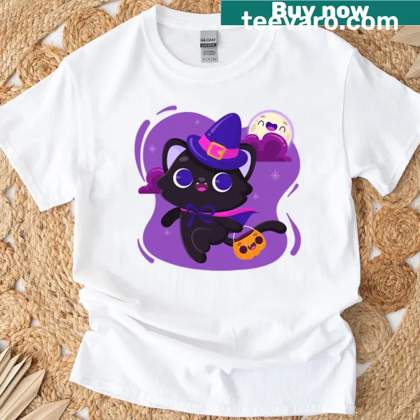 Oversized T-shirt with a funny and quirky freaky graphic