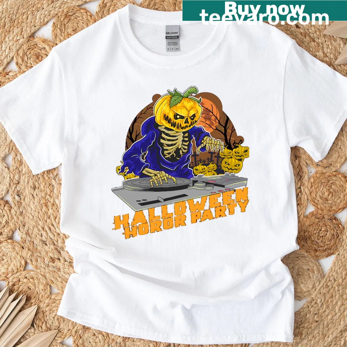 Oversized t-shirt featuring a DJ pumpkin graphic for Halloween celebrations. — on a men's t-shirt