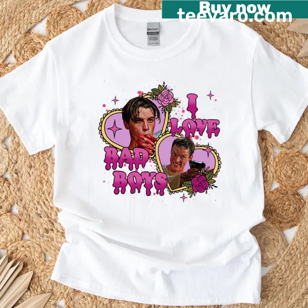 Graphic tee featuring 'I Love Bad Boys' from the Scream movie.