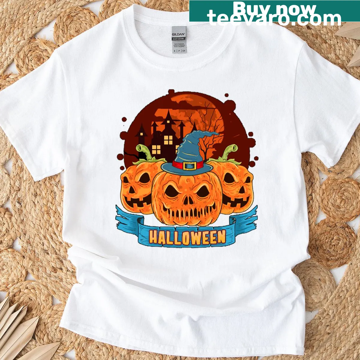 Oversized Halloween t-shirt with spooky pumpkin illustration. — on a men's t-shirt