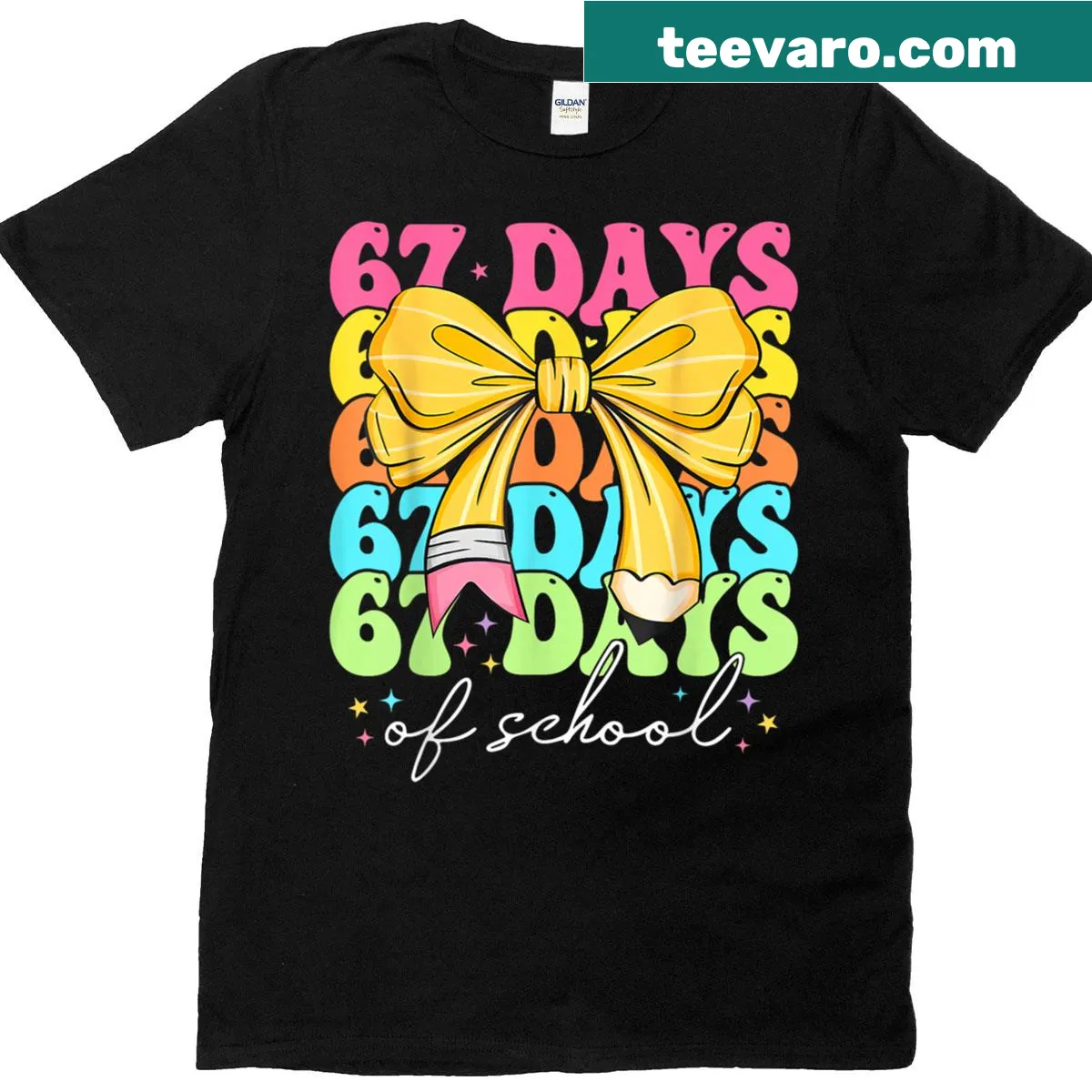 Cute T-shirt for girls with bow design celebrating school days — on a men's t-shirt