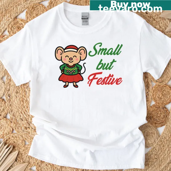 Cute Christmas mouse illustration on a festive T-shirt.