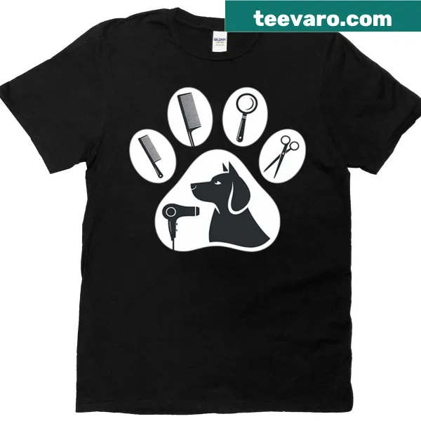 Gift t-shirt for women dog groomers with dedicated text