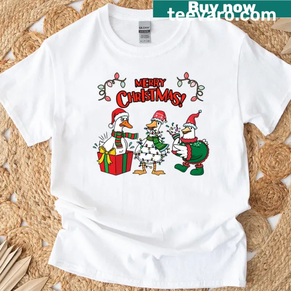 Cartoon Christmas ducks graphic T-shirt