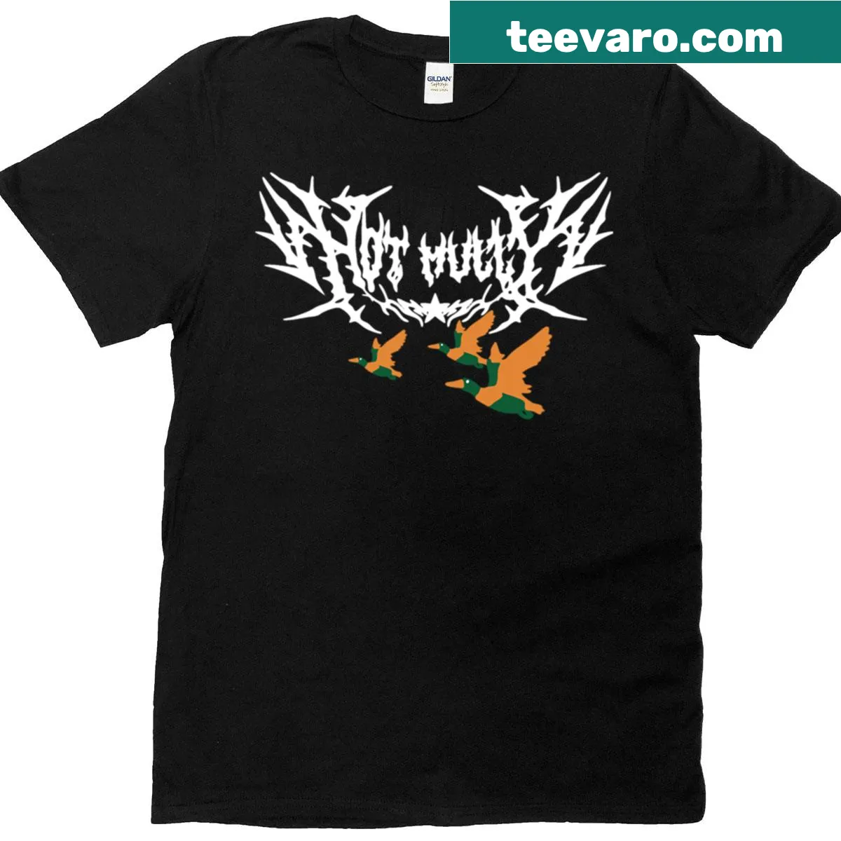 Illustration t-shirt with ducks in a metal font design — on a men's t-shirt