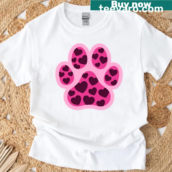 Preppy T-shirt featuring a printed paw print design for animal lovers