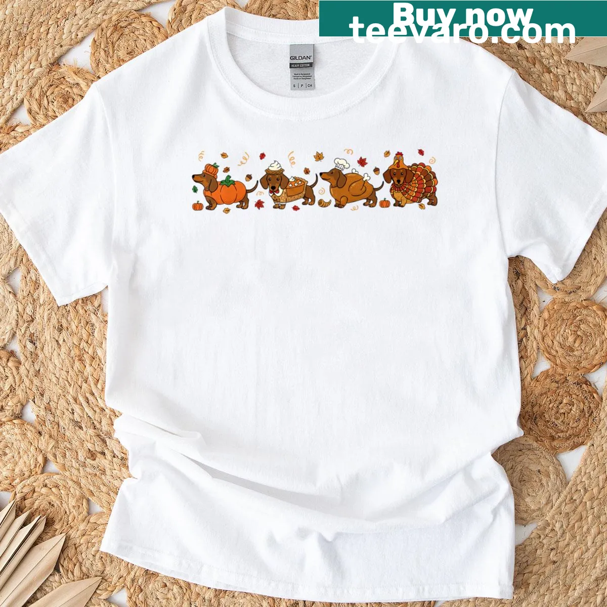 Dachshund wearing pumpkin pie and turkey for Thanksgiving t-shirt — on a men's t-shirt