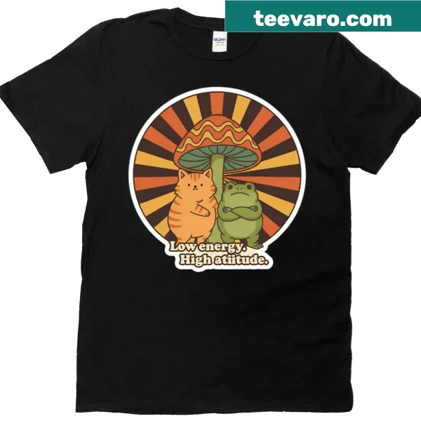 Retro T-shirt featuring a cat and frog graphic