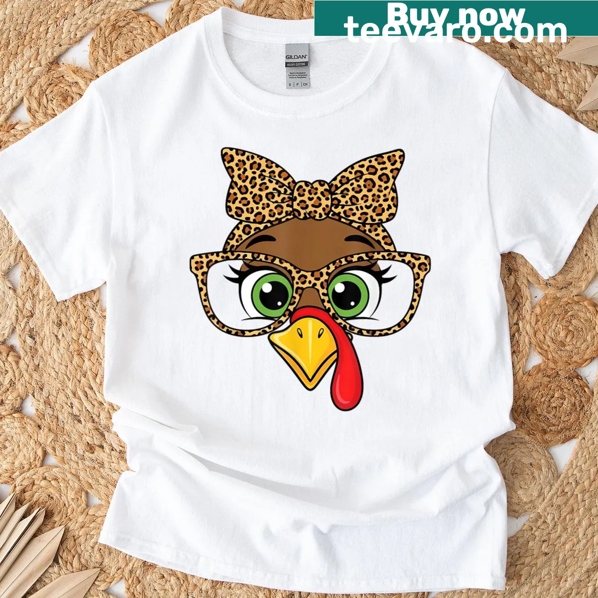 Turkey face with leopard glasses design on women's T-shirt — on a men's t-shirt
